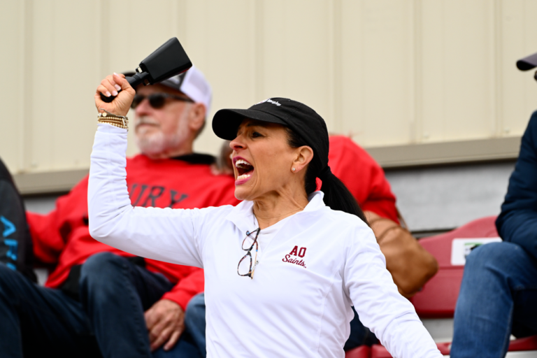 imgi_30_69ed31c0aabd0693926b9c35_Crowd-03-Large